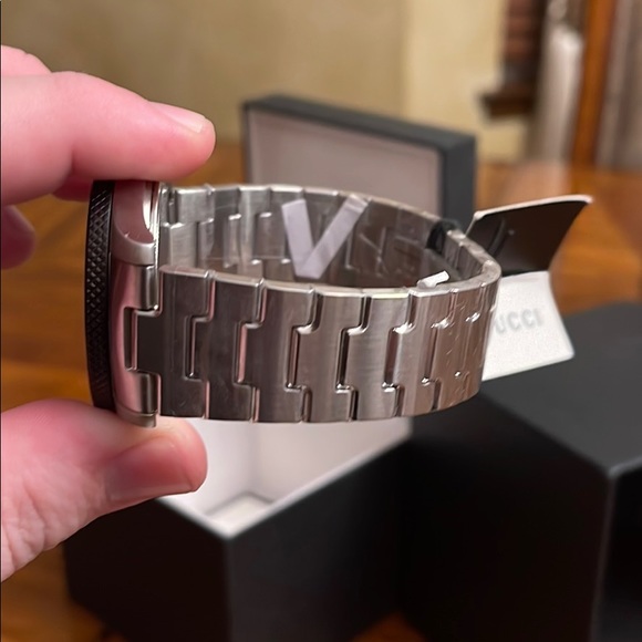 Gucci Watch - Picture 4 of 6